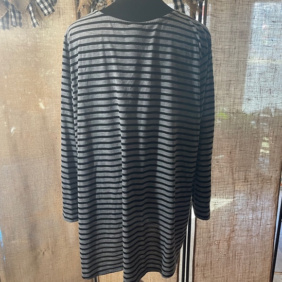 Sold - Picture 2 of 4